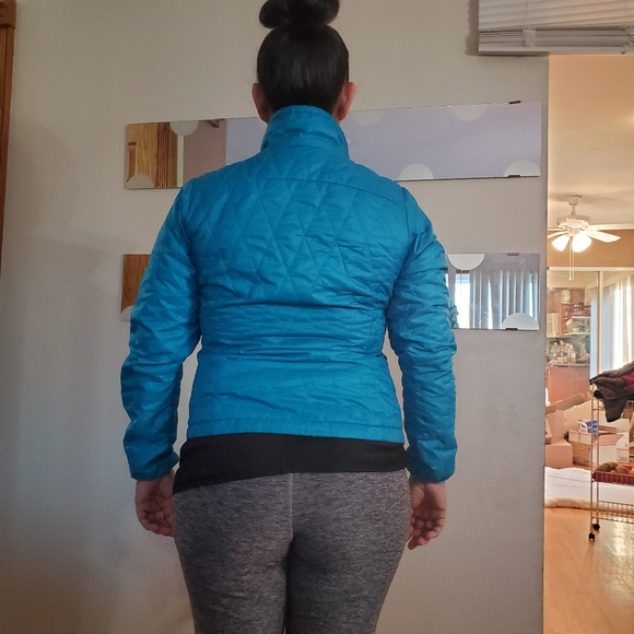 Patagonia Women's jacket Size Small - Picture 5 of 8